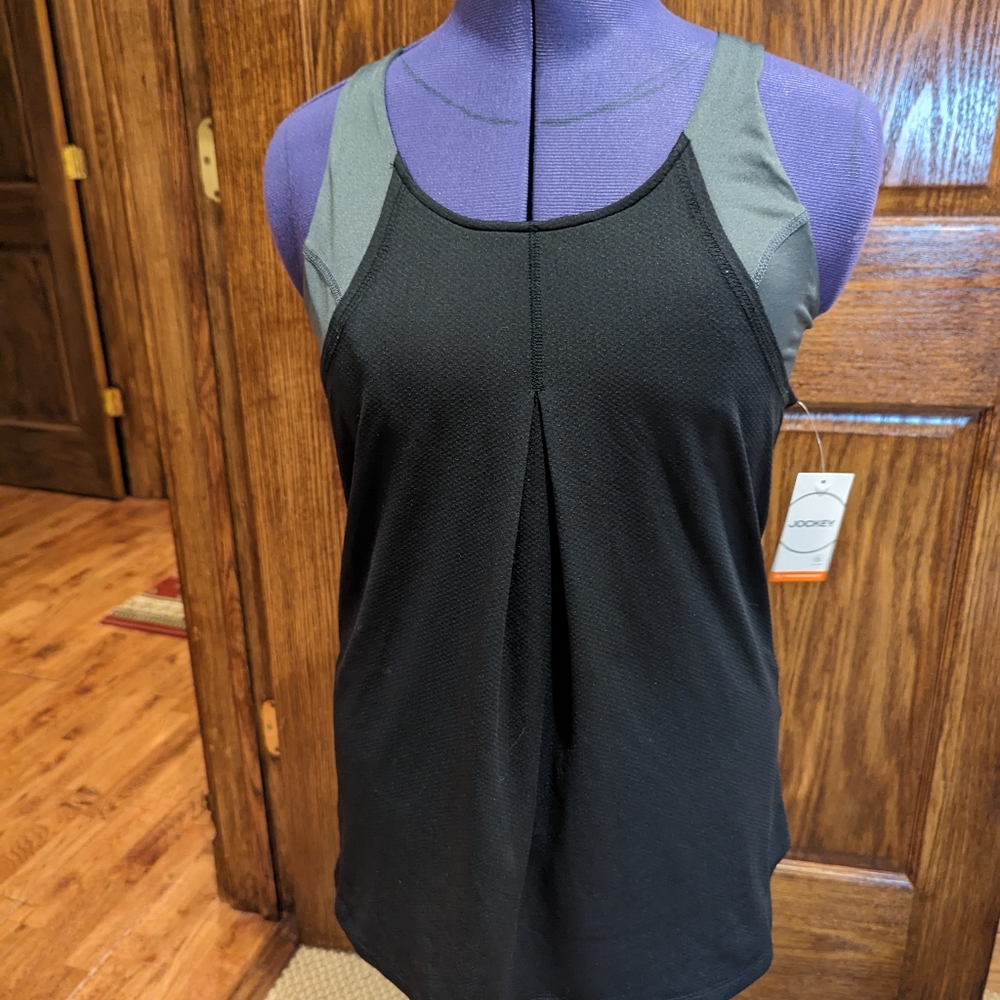Jockey top. Size medium. Black and mossy green. Gym wear or casual/lounge wear